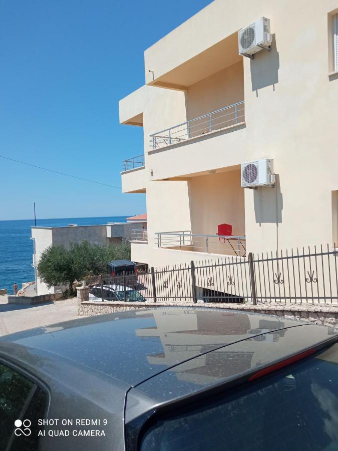 Apartmani Lux Sea Utjeha-Bušat Eksteriør billede