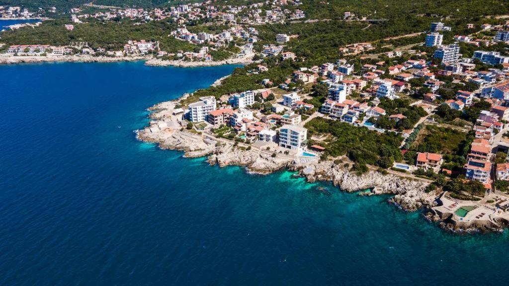 Apartmani Lux Sea Utjeha-Bušat Eksteriør billede